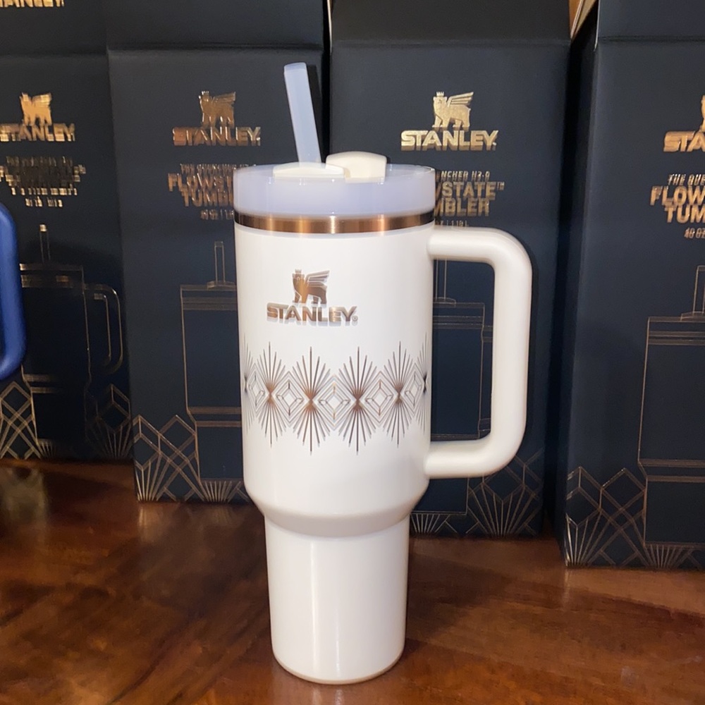 NEW STANLEY QUENCHER H2.0 FLOWSTATE™ TUMBLER | 40 OZ DECO COLLECTION - Picture 3 of 16